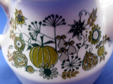 Load image into Gallery viewer, Very Collectable Little 1960s Norwegian FIGGJO FLINT Market Teapot
