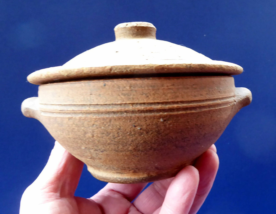 Lidded ST IVES CORNWALL Studio Pottery Bowl with Grey-Green Interior Glaze. St Ives Impressed Seal