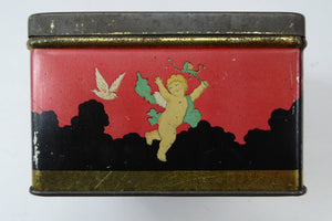 Pretty 1930s ART DECO Sweetie / Confectionary Tin with Cupids and Lovers in a French Louis XV Garden