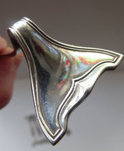 Load image into Gallery viewer, GERMAN Art Nouveau KNIFE RESTS. Set of Four. Each rest is silver plated and in excellent condition
