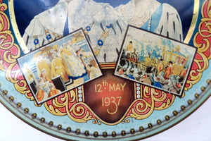 HUGE Vintage 1930s Co-op Commemorative CORONATION  Biscuit Tin for George VI and Queen Elizabeth