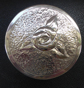Pretty GLASGOW SCHOOL Lidded Circular Box with Glasgow Rose Motif. In the manner of Margaret Gilmour