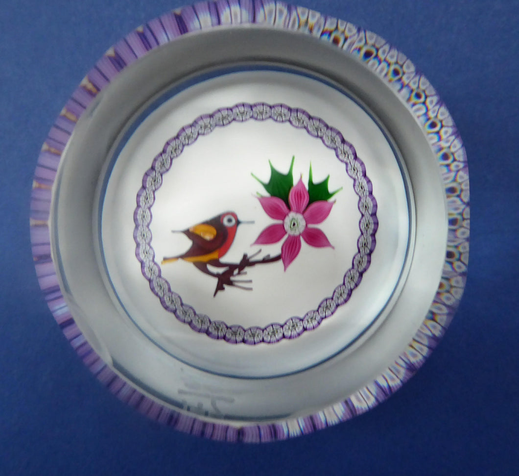 CHRISTMAS ROBIN 1981. SCOTTISH Caithness Glass Faceted Paperweight