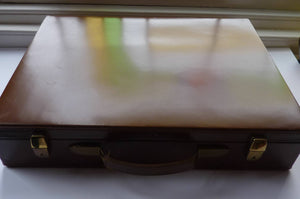 Vintage BROWN LEATHER Fully Fitted Attache Case or Briefcase. Large Size with Brass Catches & Fittings