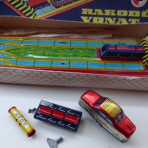 Rakodo Vonat. Hungarian Wind Up Tin Plate Toy Train