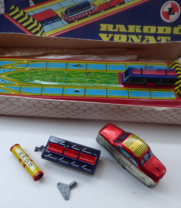 Rakodo Vonat. Hungarian Wind Up Tin Plate Toy Train