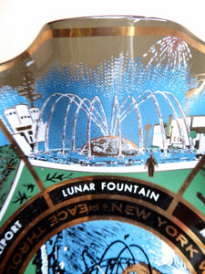 1964 NEW YORK World Fair Commemorative Glass Plate with Images from the Exhibition. 7 Inches