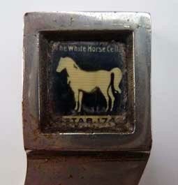 1930s WHISKY ADVERTSING Collectable in the Form of a Horseshoe. Vintage White Horse Whisky Souvenir