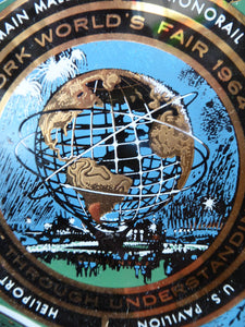 1964 NEW YORK World Fair Commemorative Glass Plate with Images from the Exhibition. 7 Inches