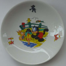 Load image into Gallery viewer, FELIX the CAT Shallow Bowl. RARE Vintage 1960s German Wintering Pottery Dish
