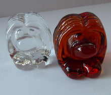 Load image into Gallery viewer, SWEDISH GLASS TROLLS.  Pair of Small Bergdala Glass Trolls. Amber &amp; Clear; both in excellent condition
