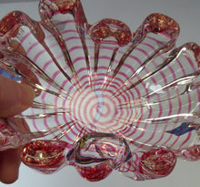 Load image into Gallery viewer, BAROVIER &amp; TOSO; Vintage Zebrati Murano Art Glass Grosse Costolature Clamshell Bowl 
