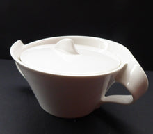 Load image into Gallery viewer, STYLISH Villeroy and Boch New Wave Porcelain Lidded Sugar Bowl. Fabulous Modernist Shape

