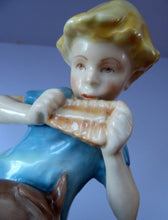 Load image into Gallery viewer, ROYAL WORCESTER Figurine. Vintage Peter Pan Figure by Frederick Gertner (No. 3011). Perfect Condition
