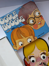 Load image into Gallery viewer, Rare 1975 PARKER BROTHERS Game. Oggle Boggle.... watch the fly on your nose!
