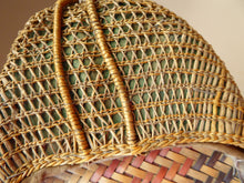 Load image into Gallery viewer, Unusual Vintage Oriental Slippers Adult Size &amp; in Excellent Condition:
