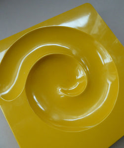 ARTEMIDE MILANO. 1969 Classic Italian Design by Eleonore Peduzzi Riva;  Spiral / Spyros Ashtray. Yellow Plastic with Black Ball