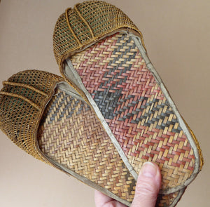 Unusual Vintage Oriental Slippers Adult Size & in Excellent Condition:
