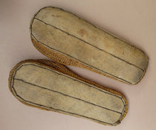Load image into Gallery viewer, Unusual Vintage Oriental Slippers Adult Size &amp; in Excellent Condition:
