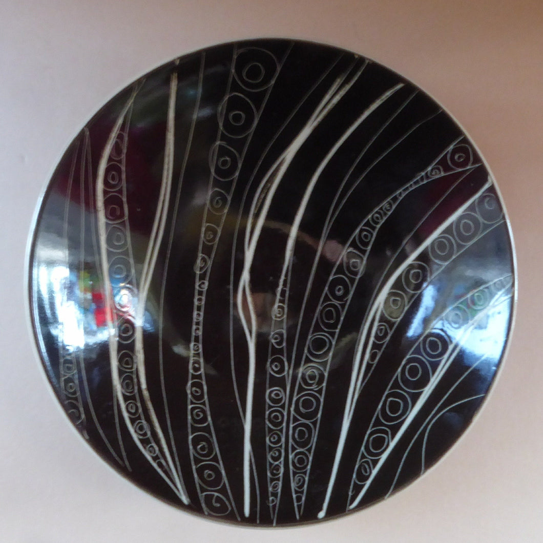 Rare 1950s ARABIA Pottery, FINLAND. Shallow Bowl with Space Age Sgrafitto Design