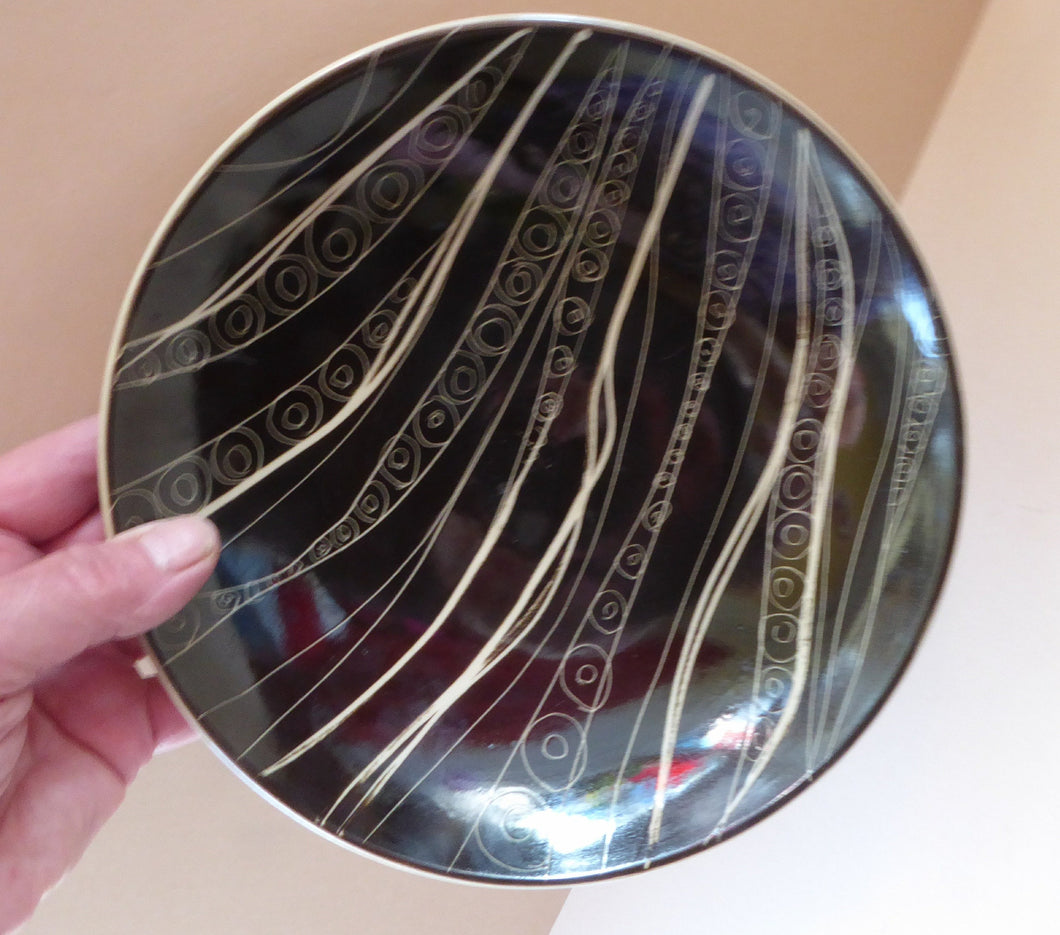 1950s ARABIA, FINLAND. Shallow Bowl with Space Age Sgrafitto Design