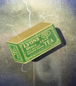 LYONS TEA 1930s Art Deco King George V and Queen Mary Silver Jubilee Tin