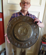 Load image into Gallery viewer, GLASGOW SCHOOL Arts and Crafts Brass Wall Charger. Fine Antique Metalwork; possibly by Margaret Gilmour
