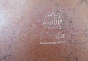 ARABIA POTTERY, Finland. Vintage Rustic RUSKA Teapot. Designed by Ulla Procope