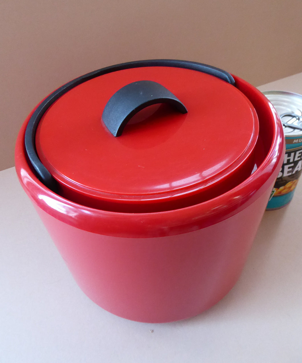 1970s BODUM JORGENSEN Red and Black Plastic Ice Bucket. Fabulous Styling with Concealed Black Carry Handle