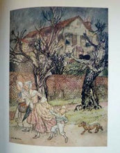 Load image into Gallery viewer, 1928: ARTHUR RACKHAM Illustrations. Rare Copy of The Legend of Sleepy Hollow
