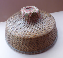 Load image into Gallery viewer, Vintage CHINESE Chinese Coolie Bamboo /  Woven Straw Hat. Nice, clean condition
