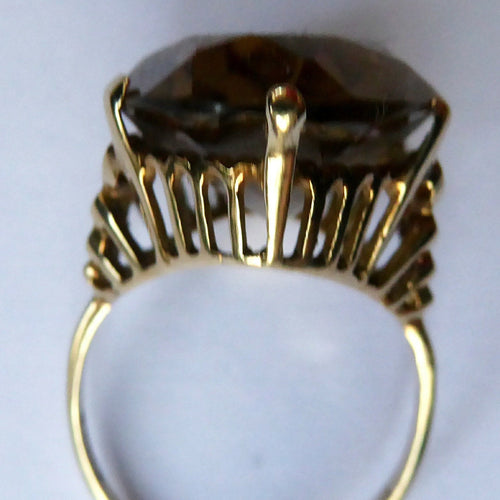 Vintage 9 ct gold ring with Citrine. Size S