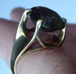 vintage 1970s 9ct gold Ring with Quartz Stone