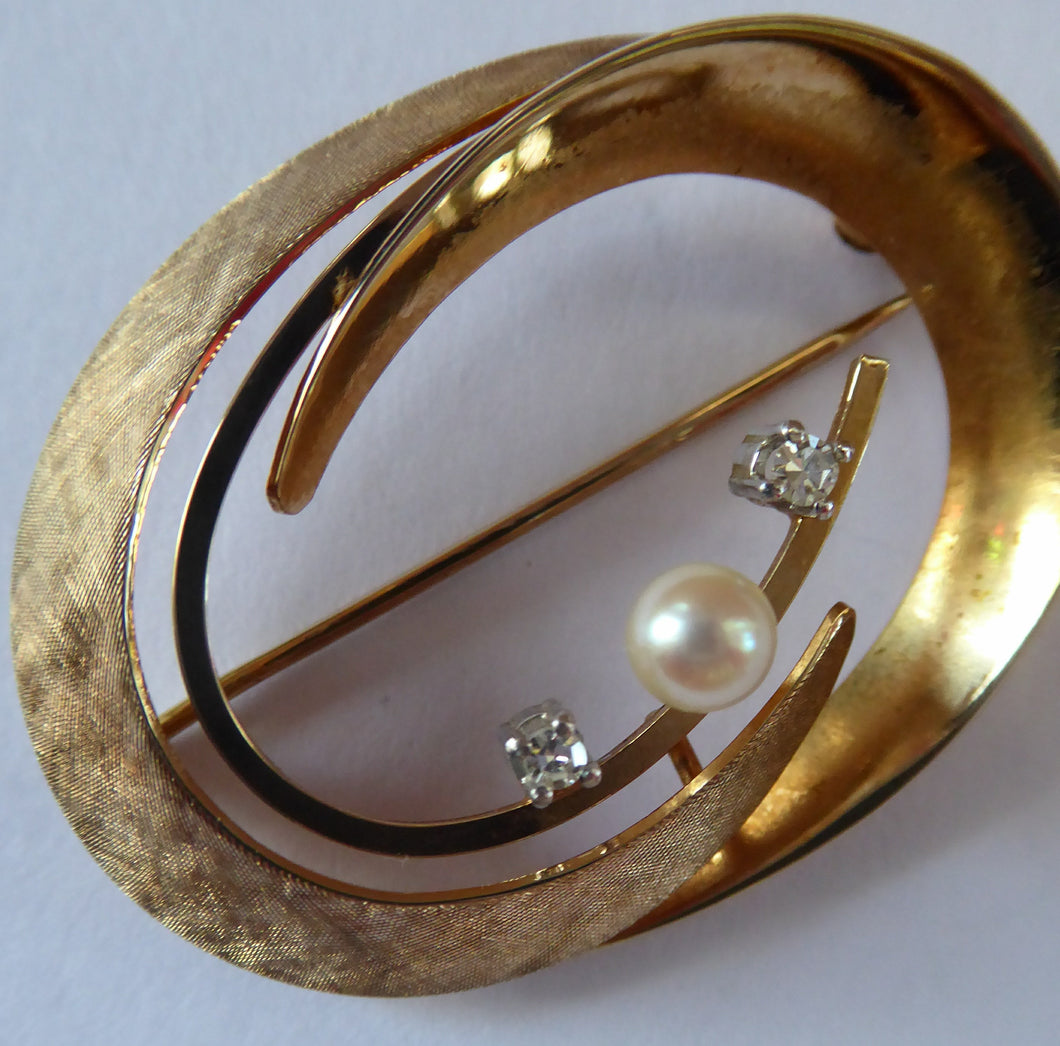 Vintage 9ct GOLD Brooch with Natural Pearl Detail. Fully Hallmarked to the Reverse