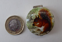 Load image into Gallery viewer, Cute Vintage Hallmarked SOLID SILVER Trinket Box. Hand-Painted Enamels on Lid  Featuring an Image of a RED Squirrel

