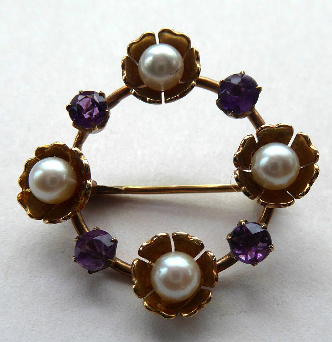 ANTIQUE 9ct Gold Brooch. Beautifully Made Little Gold Brooch Set with Seed Pearls and Little Faceted Amethyst Chips