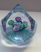 Load image into Gallery viewer,  Limited Edition Vintage Paperweight. Lilac Wonder by Helen MacDonald.
