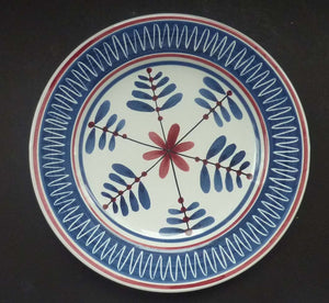 Attractive Vintage 1950s / 60s NORWEGIAN Hand Made Plate. Possibly by Elle Pottery
