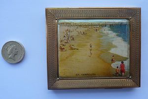 Vintage 1940s Gwenda Cigarette Case / Business Card Case Showing Golden Beach at Great Yarmouth