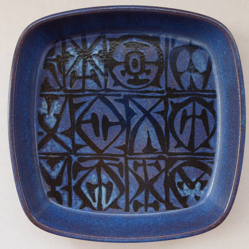 Vintage 1960s ROYAL COPENHAGEN Aluminia Faience Bowl or Shallow Dish. 6 1/2 inches. Abstract Baca by Nils Thorsson