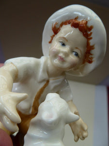 Royal Worcester Figurine SNOWY (variant of September). Modelled by Freda Doughty. No. 3457 PRISTINE
